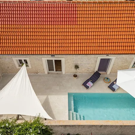 Villa Pod Murvom Zadarvillas *