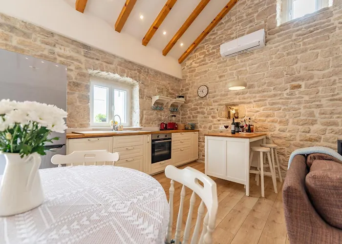 Pod Murvom Zadarvillas Βίλα *