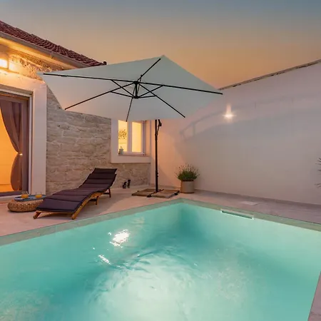 Pod Murvom Zadarvillas ヴィラ *