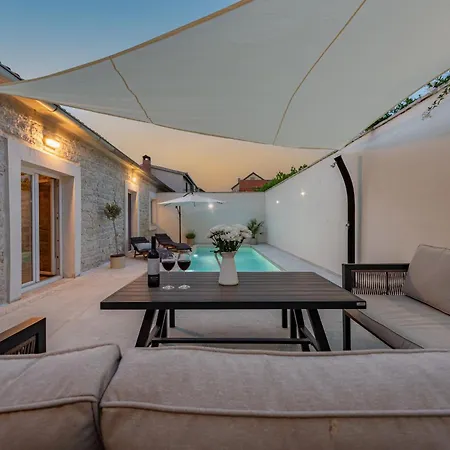 Pod Murvom Zadarvillas ヴィラ Pridraga